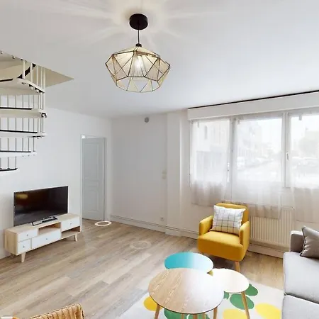 Apartment F5 - Rue De L'eglise